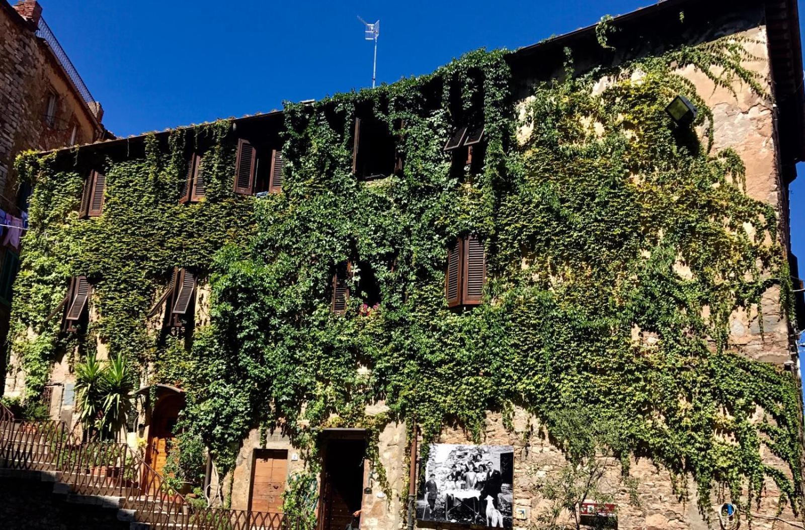 La Piazzetta Toscana B&B Campiglia Marittima Bagian luar foto